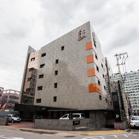 Suwon Reve Hotel المظهر الخارجي الصورة