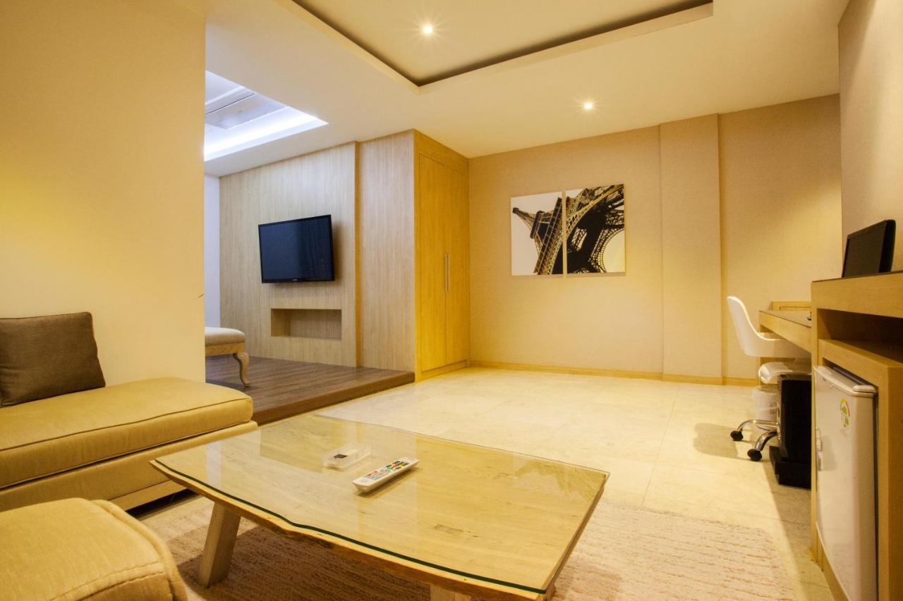 Suwon Reve Hotel المظهر الخارجي الصورة