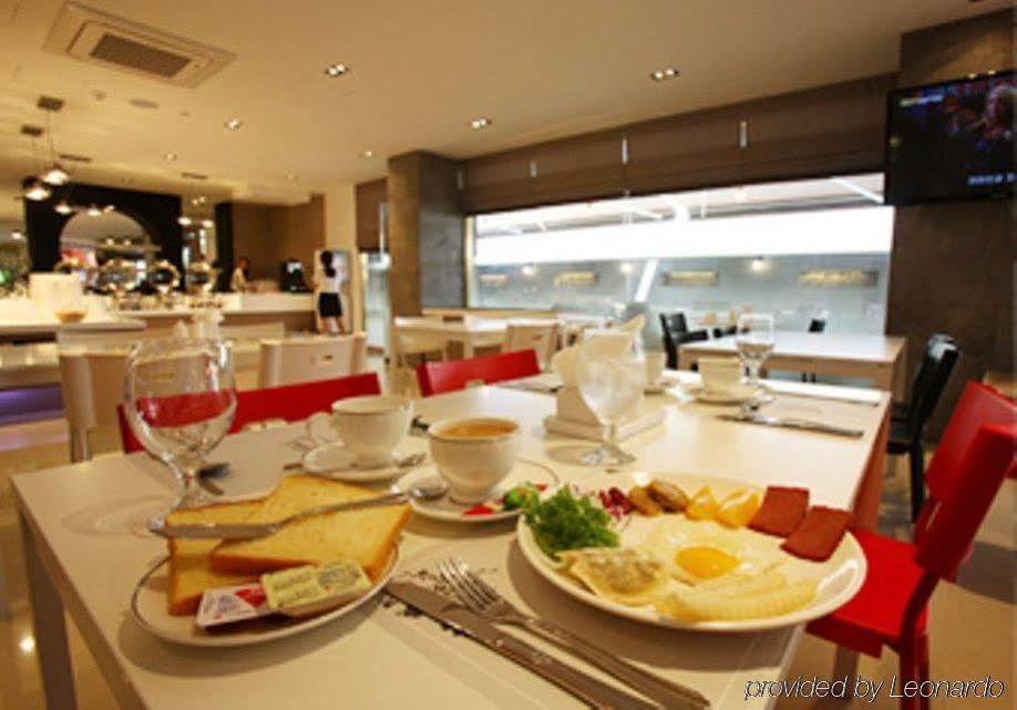 Suwon Reve Hotel المطعم الصورة