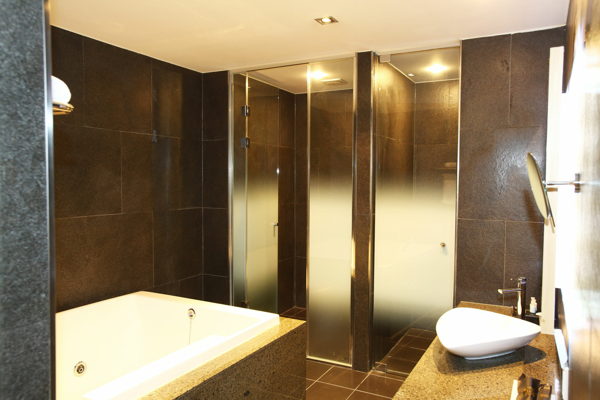 Suwon Reve Hotel المظهر الخارجي الصورة